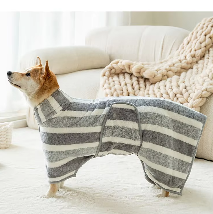 Dog Bathrobe Made Of Microfibre - Super Absorbent Soft For Quick Drying After Bathing