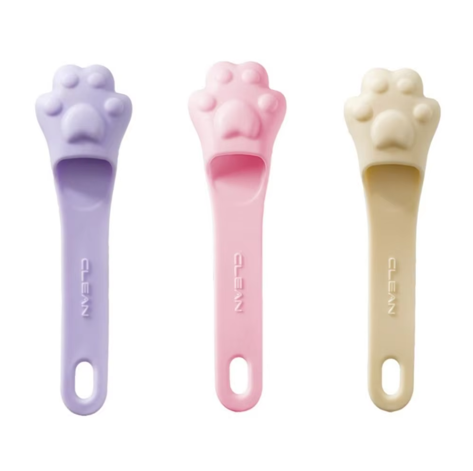 Tongue Scraper For Dogs - Grooming Aid In The Shape Of A Paw For Dental Care