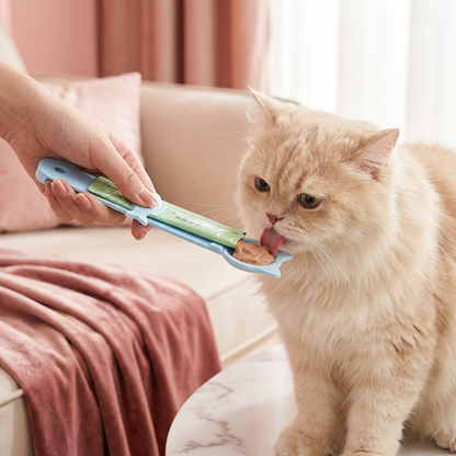 Cat Treat Spoon Feeder – Lickable Wet Food Dispenser with Long Handle