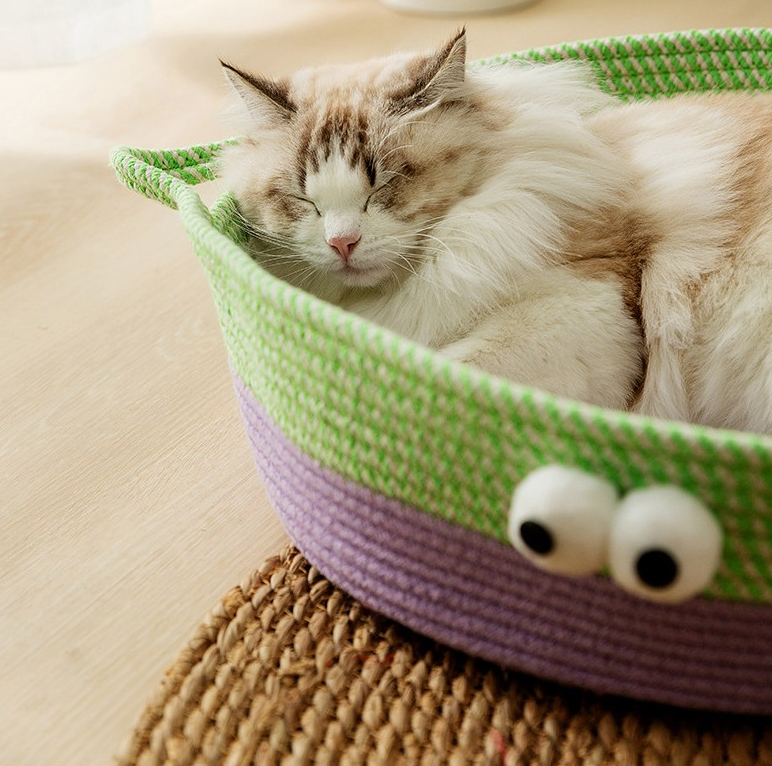 Hand-Woven Cotton Rope Cat Bed