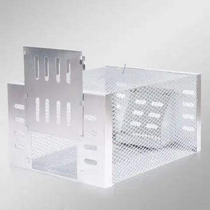 Self-triggering Mousetrap
