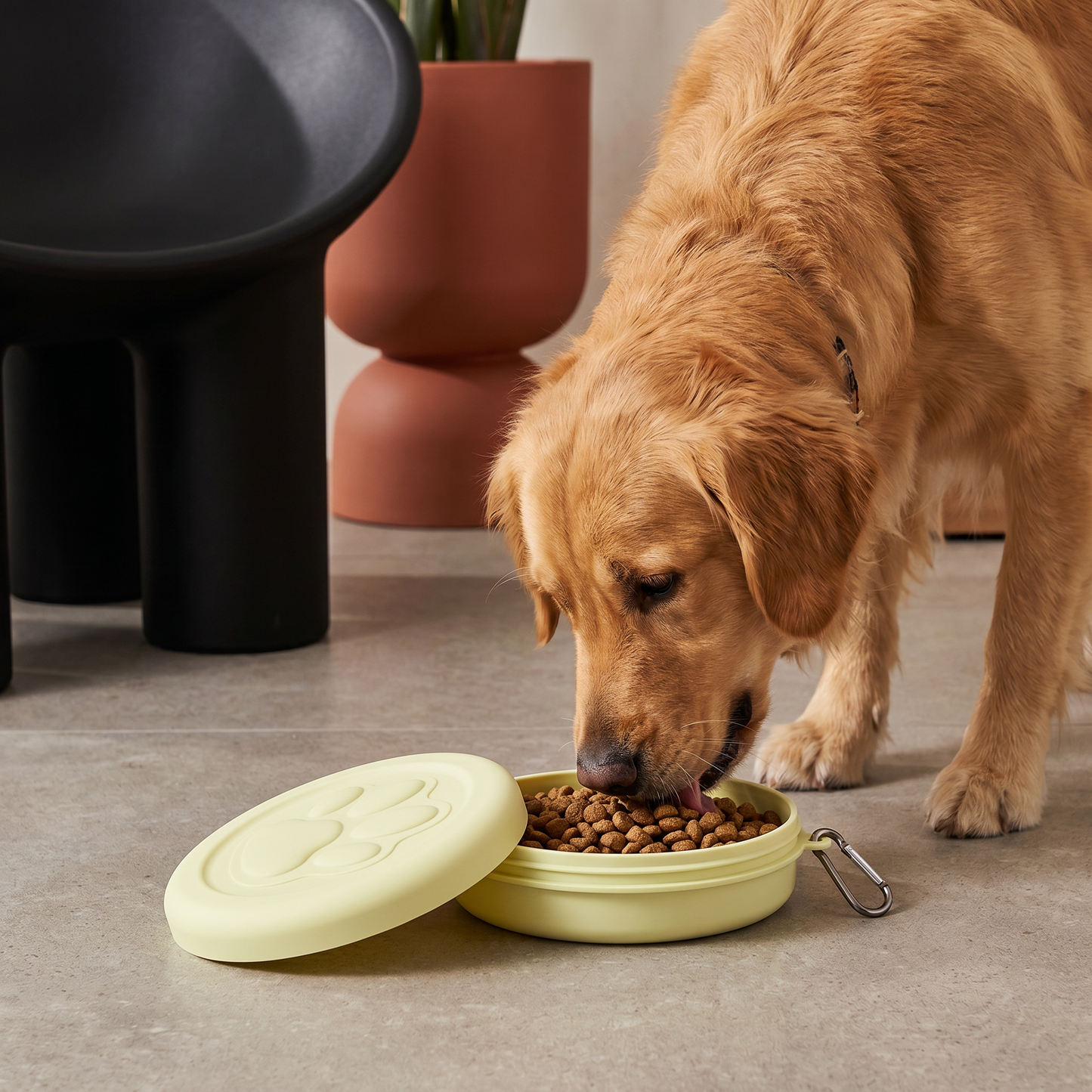 Multifunctional Pet Food Container – Portable 2-in-1 Food & Water Bowl for On-the-Go