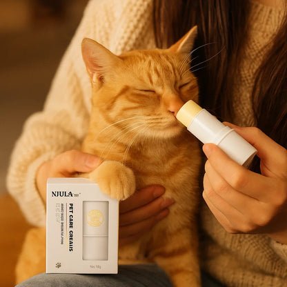 Nourishing and protective cat ointment stick for paws and nose